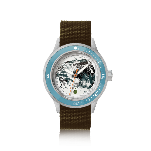About Vintage Earthrise 2026 watch | Smiths Boutique