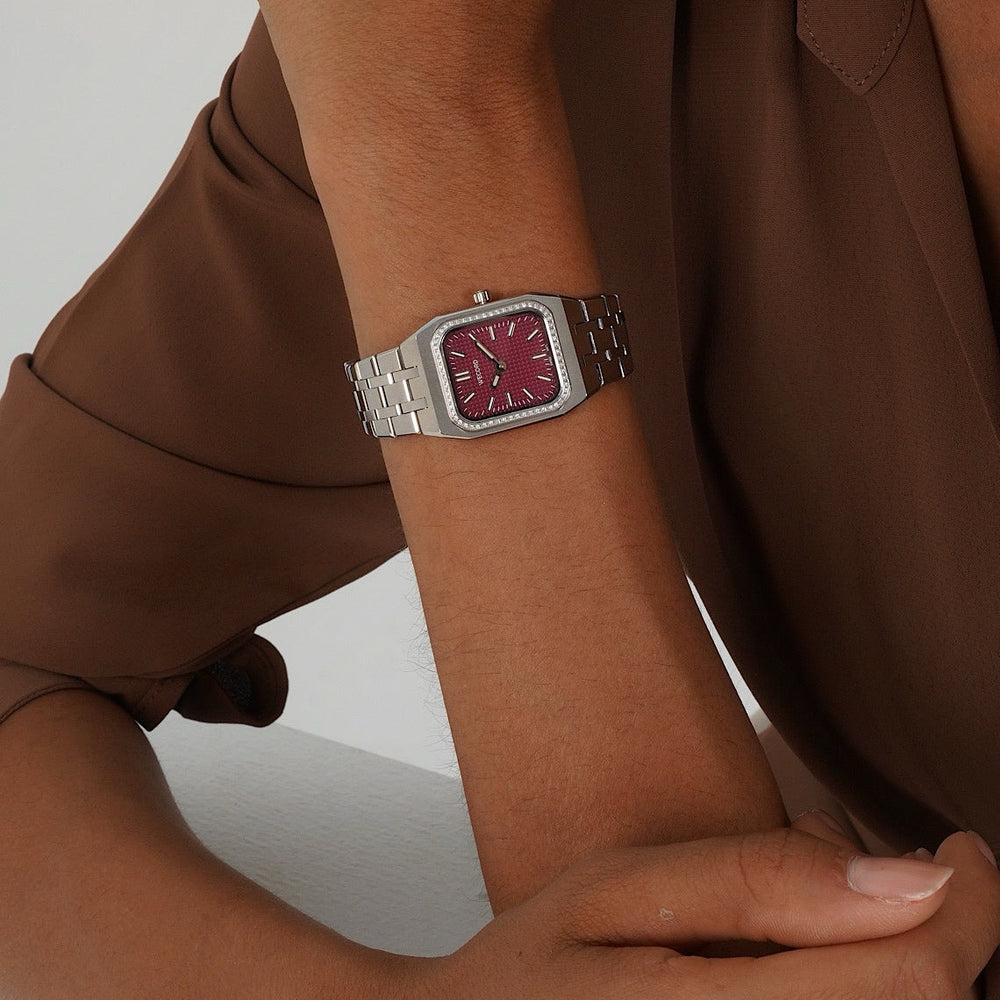 Dutchess - Burgundy Diamonds