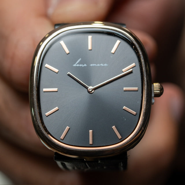 The Ellipse - Black Gold