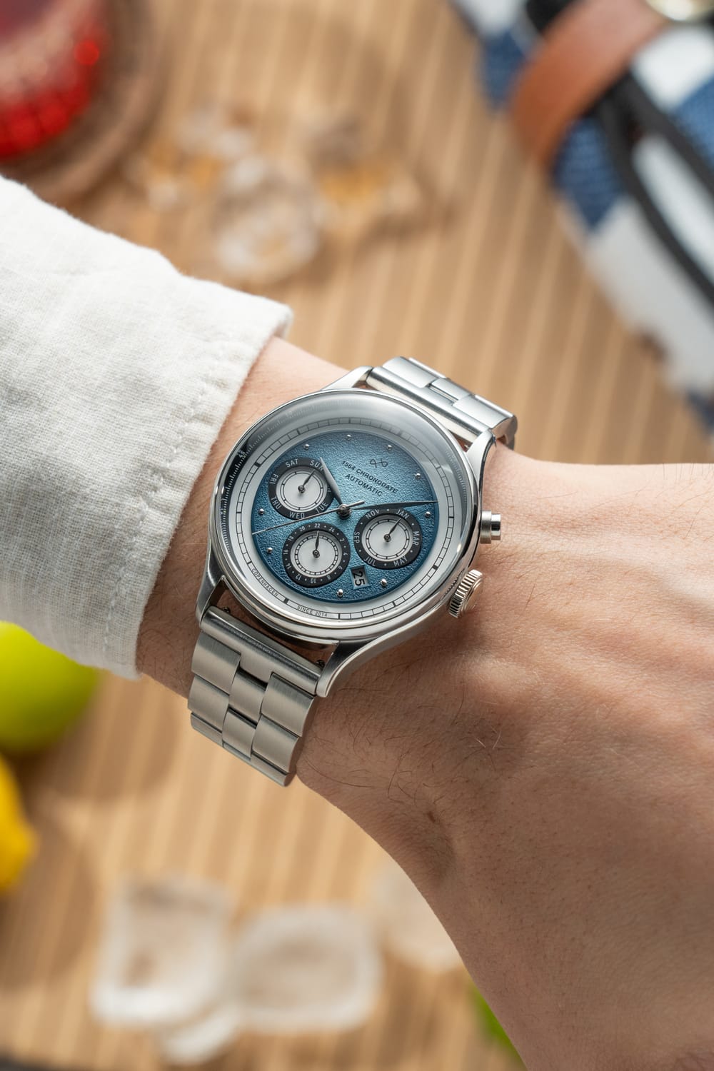 1564 Chronodate Ice Blue lifestyle