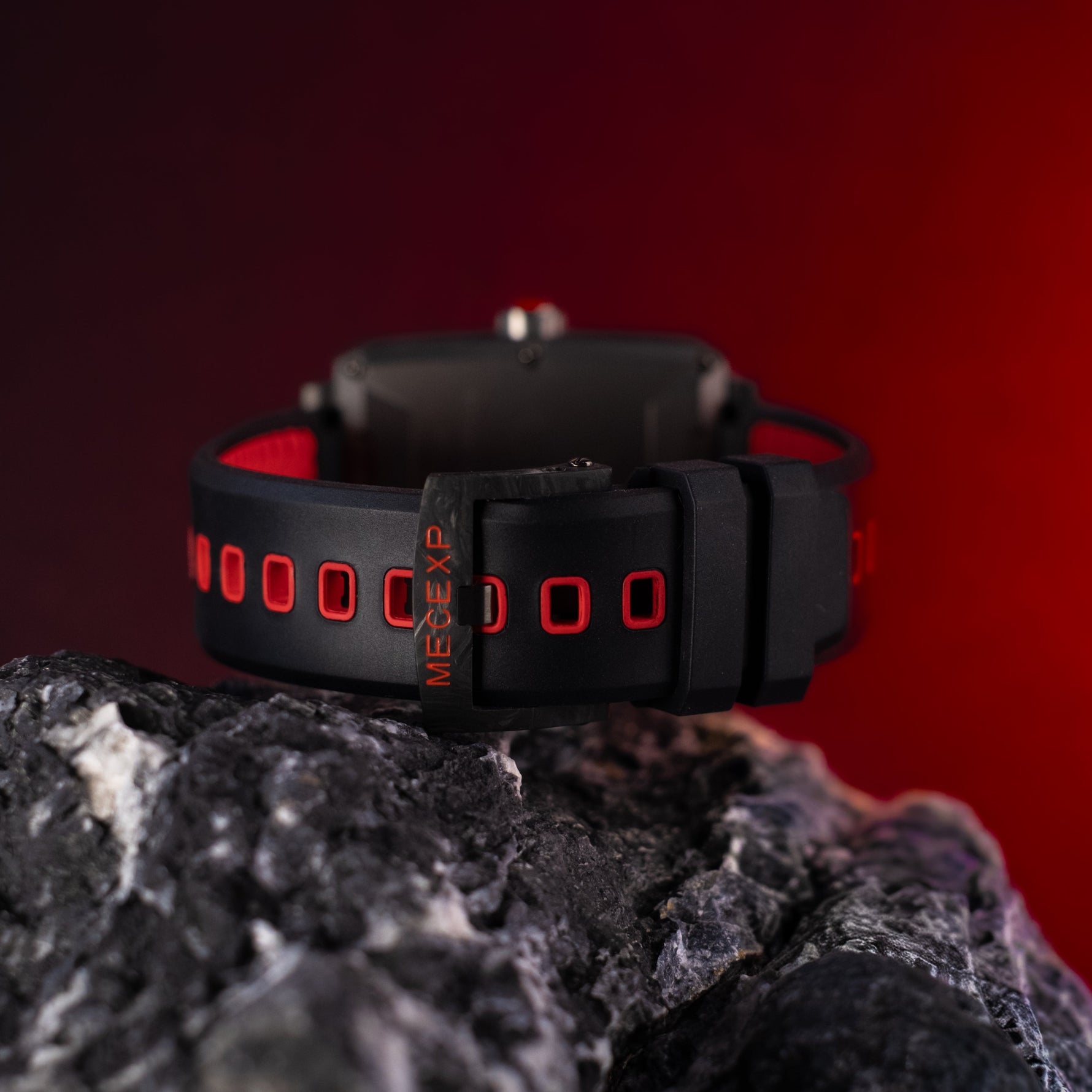 MECEXP MS1001 Forged Carbon Edition — wrist
