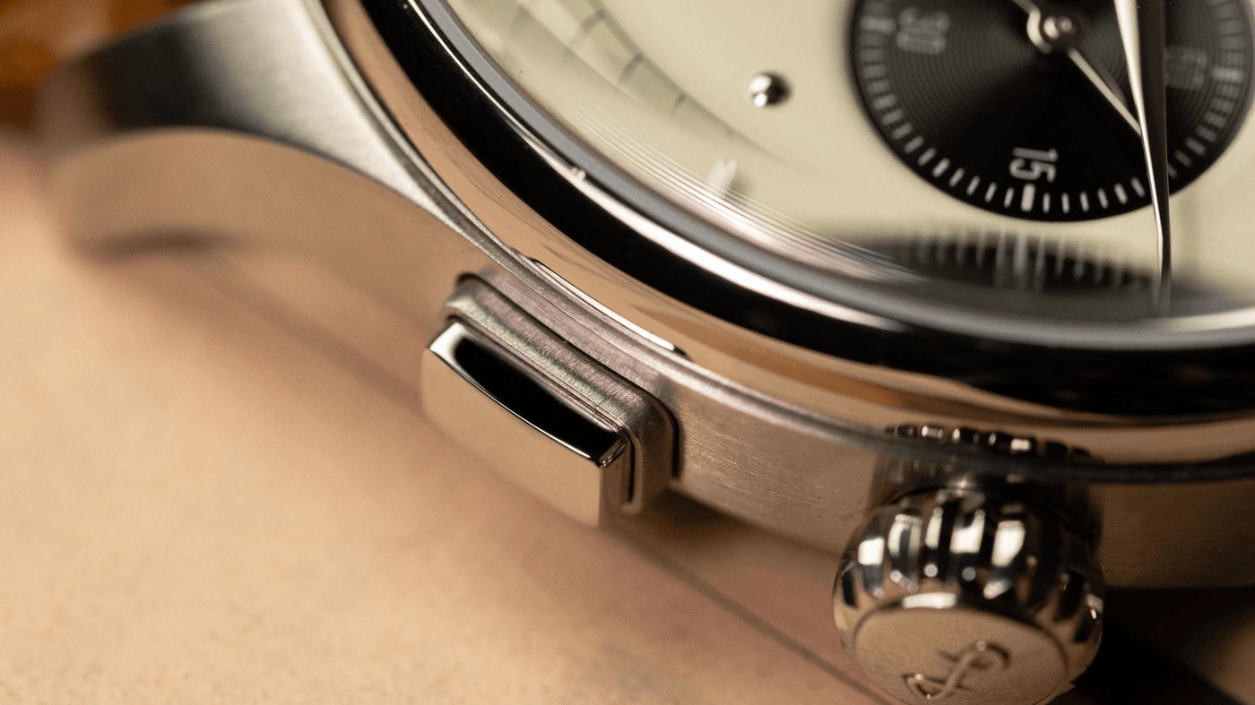 1934 - Telechron Off White Panda