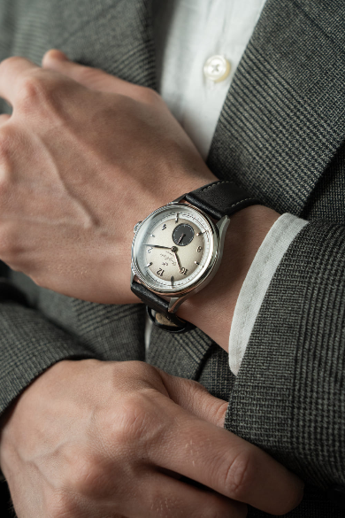 1968 - Sand & Black Mechanical