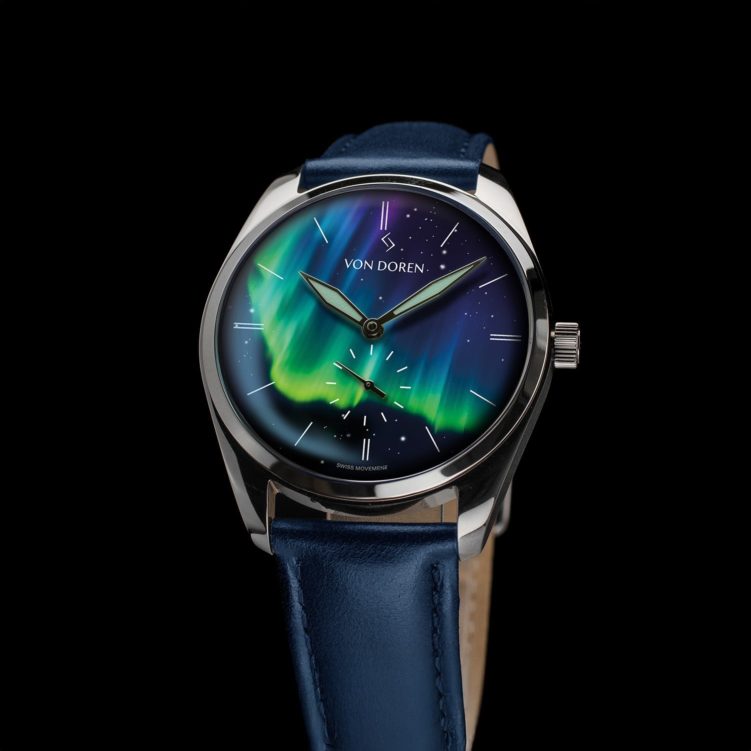 Runde Nordic Light — angled view of Aurora dial