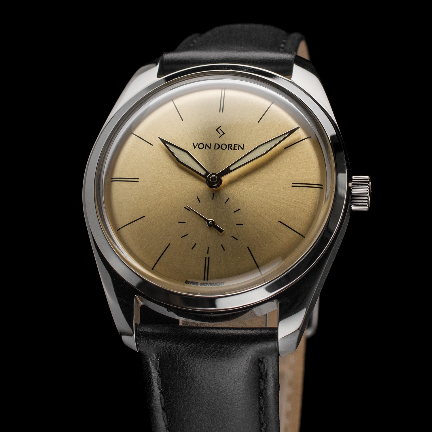 Runde Gold — angled front view