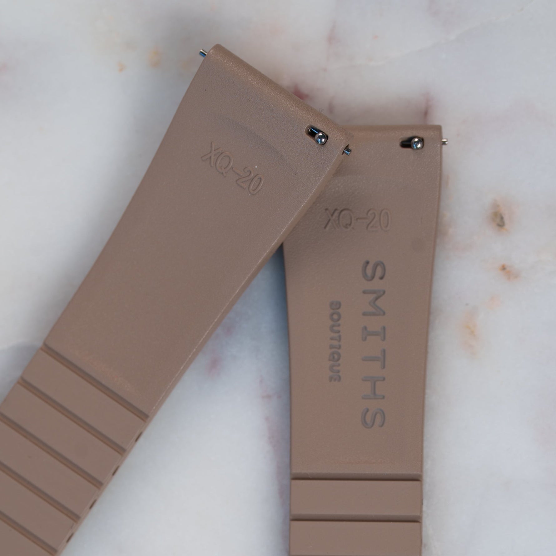 Warm Taupe — back side, deployant clasp | The Smiths Five