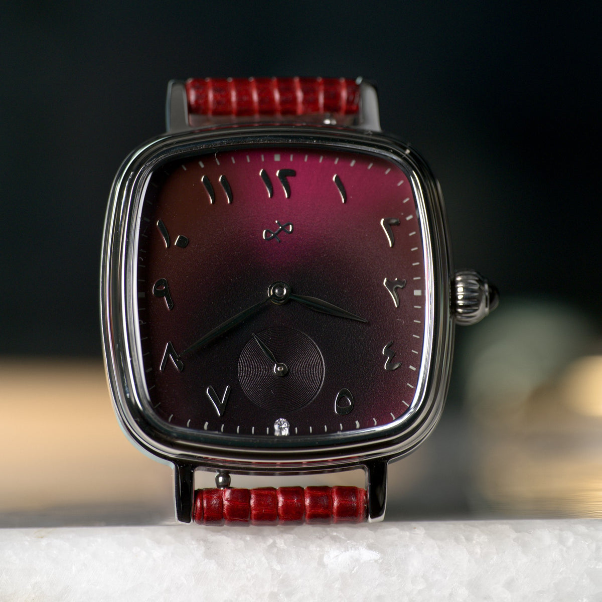 Smiths x AV86 Raqeeqa — front view with the black grooved sub-seconds and the single crystal at six